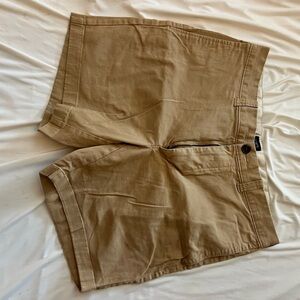Men’s J Crew 7” inseam Chino Shorts
